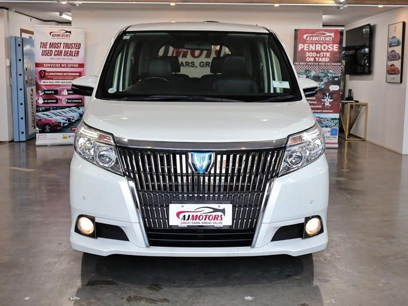 2014 Toyota Esquire HYBRID GI, photo 2