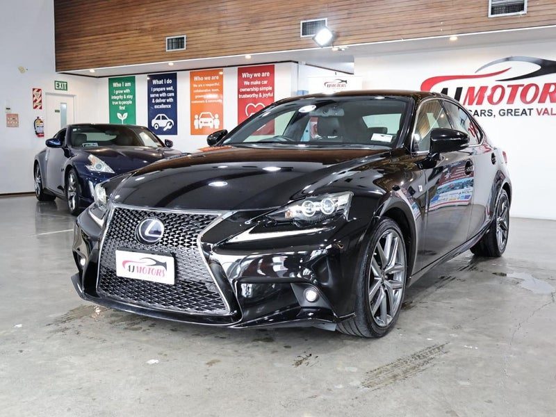 2013 Lexus IS 300h F SPORT / Hybrid / Radar Cruise, photo 3