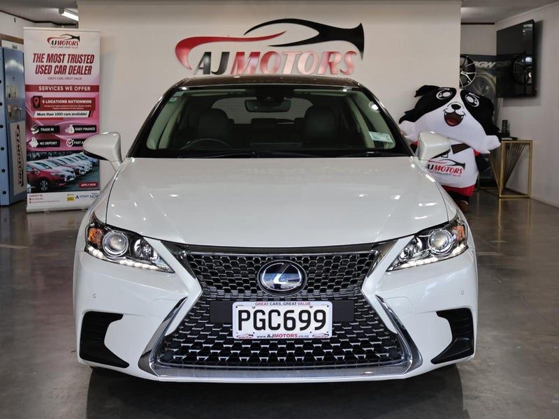 2020 Lexus CT 200h HYBRID Leather (NZ New), photo 2