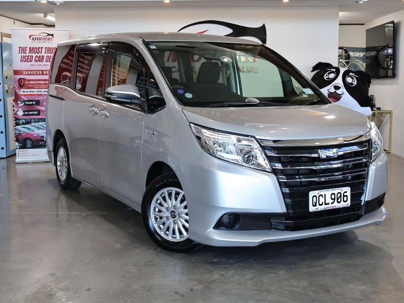 2015 Toyota Noah HYBRID G
