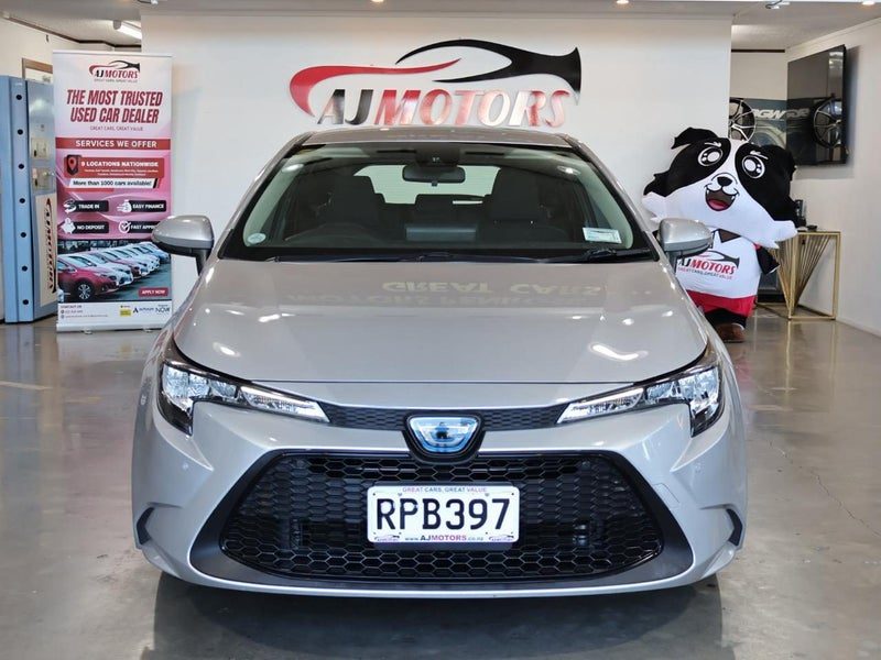 2020 Toyota Corolla Touring Hybrid, photo 2