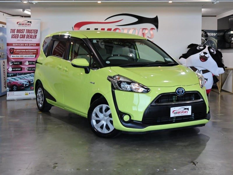 2015 Toyota Sienta Hybrid 7 Seater BT REV CAM