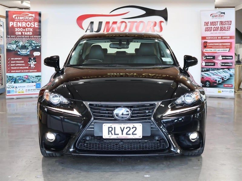 2016 Lexus IS 200t version L, photo 2
