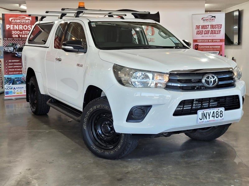 2016 Toyota Hilux SR TD 2.8D/4WD(NZ New)