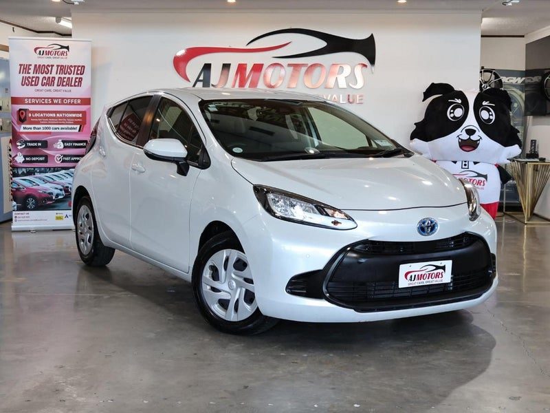 2021 Toyota Aqua HYBRID X