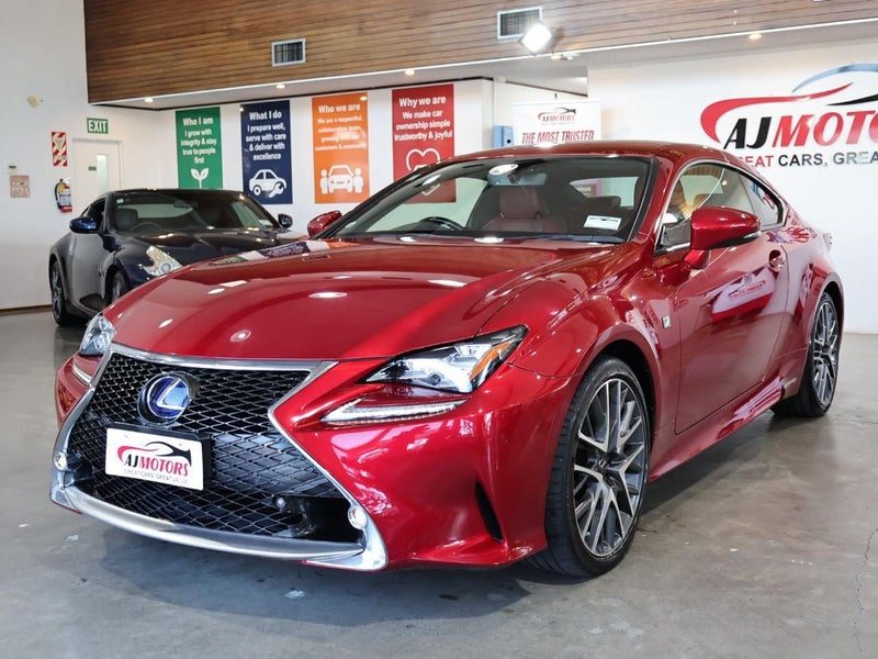 2015 Lexus RC300h Hybrid Coupe/ F Sport Package, photo 3