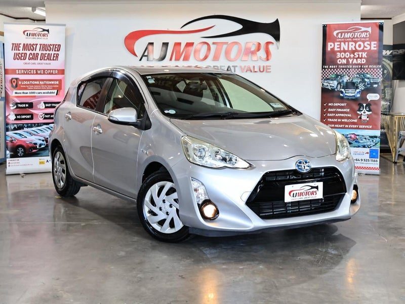 2015 Toyota Aqua S / PUSH START / REV CAM