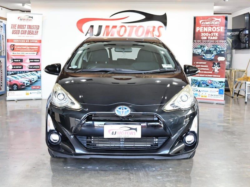 2015 Toyota Aqua S / PUSH START / REV CAM, photo 2