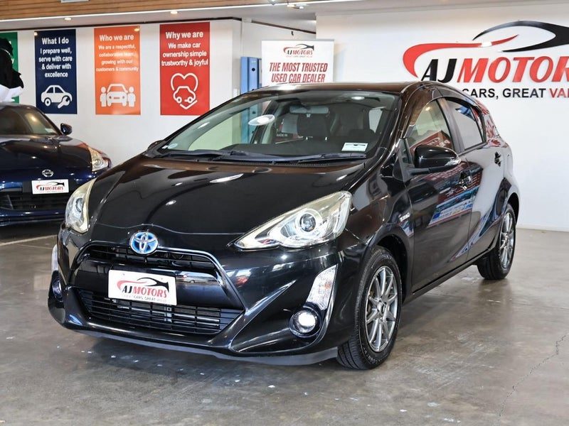 2015 Toyota Aqua S / PUSH START / REV CAM, photo 3