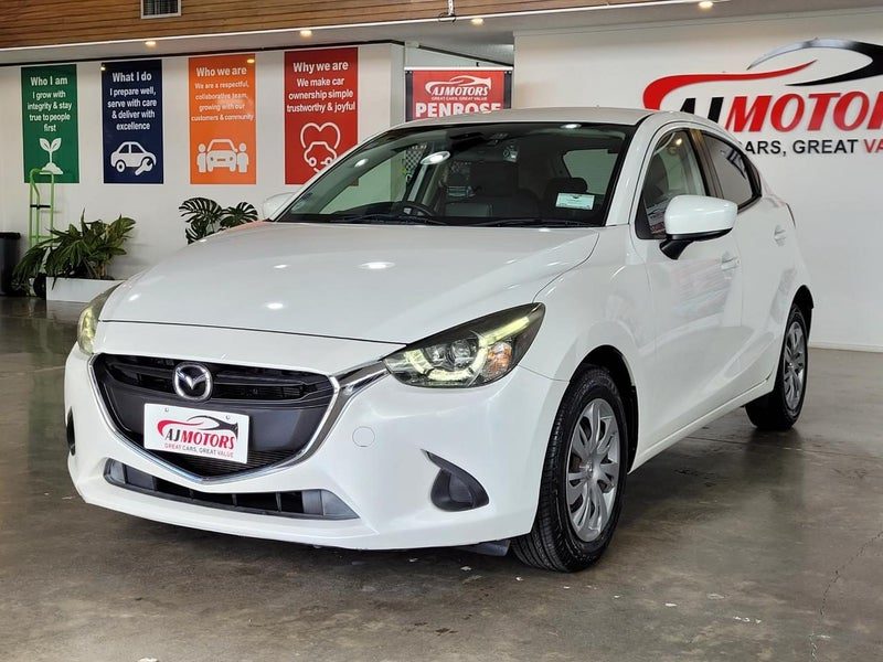 2015 Mazda Demio 13S, photo 3