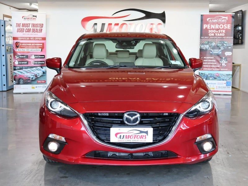 2015 Mazda Axela HYBRID S, photo 2