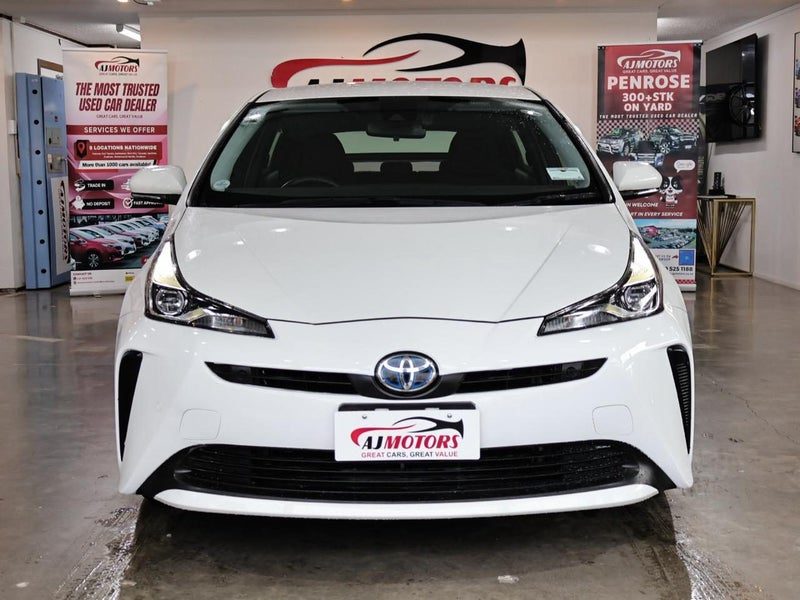 2021 Toyota Prius S hybrid, photo 2
