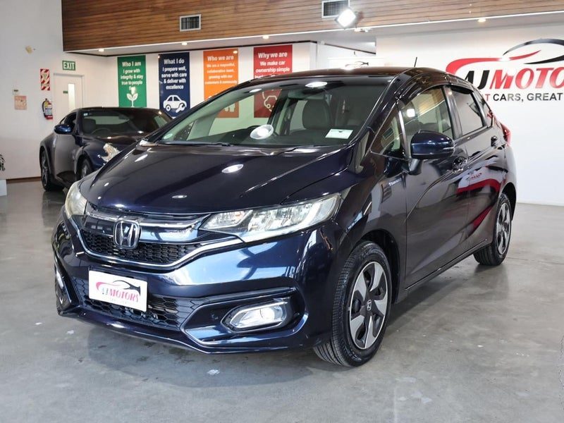2017 Honda Fit HYBRID L HONDA SENSING, photo 3