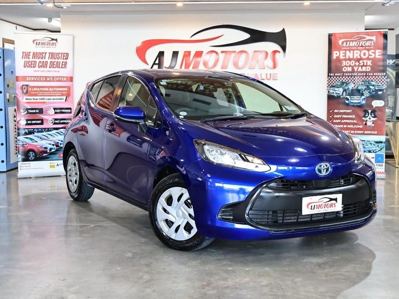 2023 Toyota Aqua HYBRID X