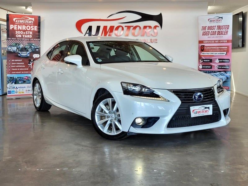 2014 Lexus IS 300h Version L