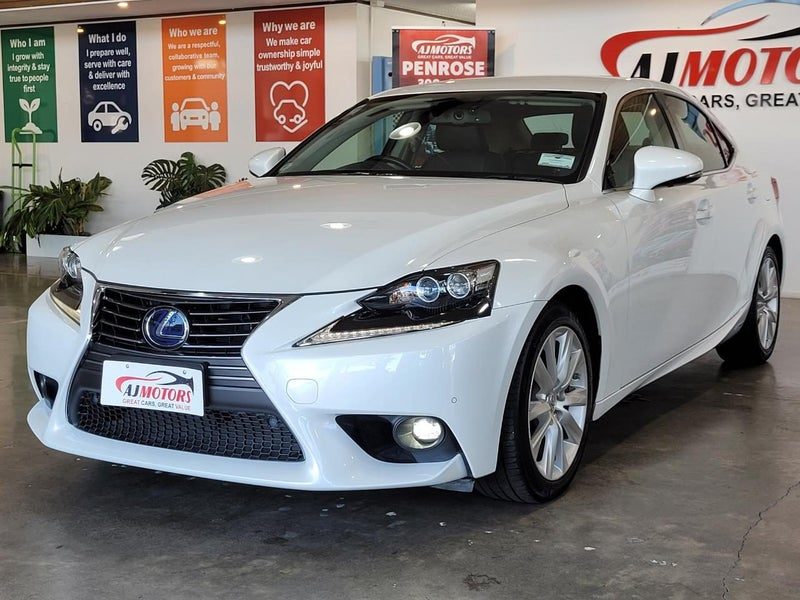 2014 Lexus IS 300h Version L, photo 3