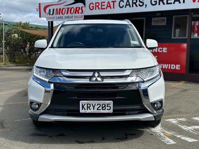 2017 Mitsubishi Outlander LS 2.5P/4WD NZ NEW), photo 2