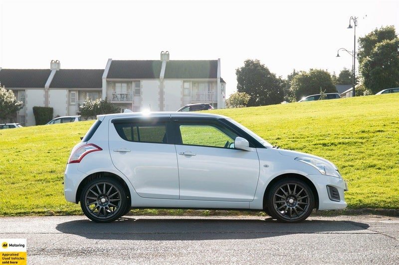 2015 Suzuki Swift 1.2L PUSH START / FUEL SAVER, photo 3