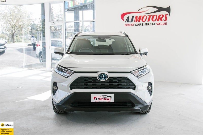 2019 Toyota RAV4 Hybrid / 4WD / Grade 4.5, photo 2
