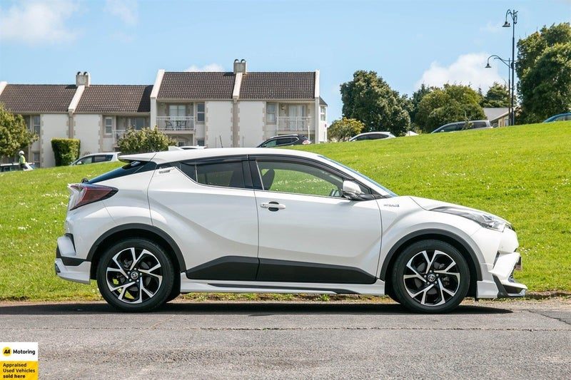 2017 Toyota C-HR G HYBRID / 4.5 GRADE / BODYKITS, photo 3