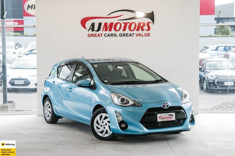 2015 Toyota Aqua S