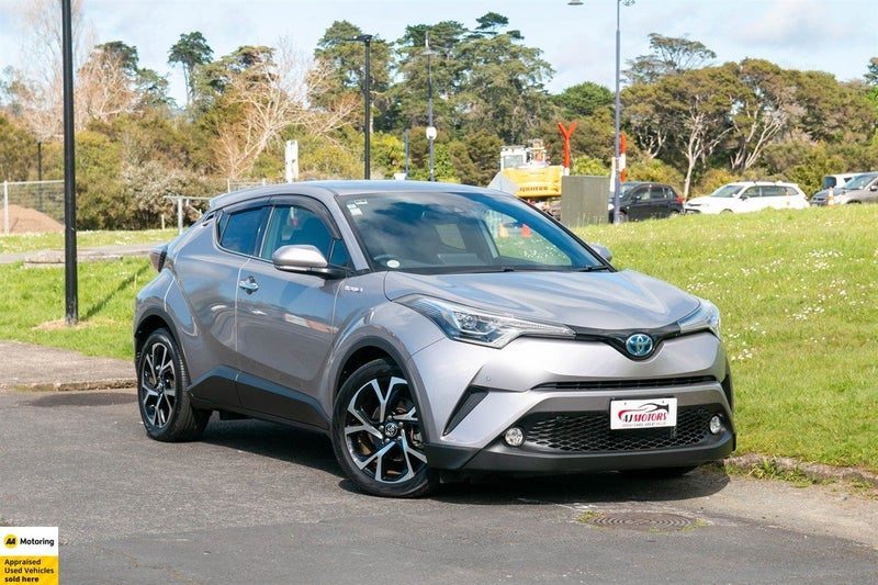 2018 Toyota C-HR G LED Edition Hybrid / LOW KMS, main photo