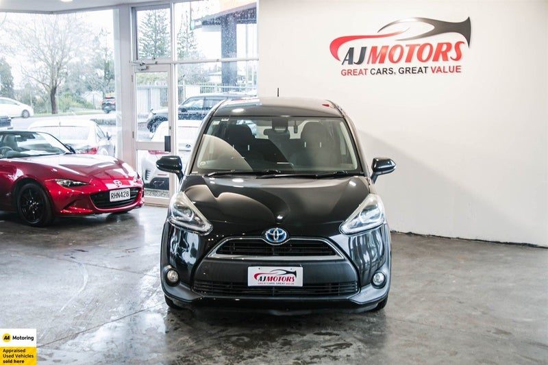 2017 Toyota Sienta HYBRID G 7SEATER, photo 2