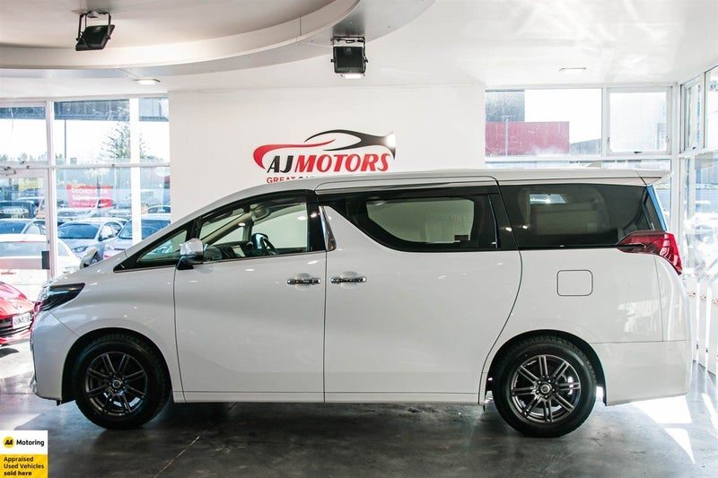 2021 Toyota Alphard 7 SEATER / ALLOY WHEELS, photo 3