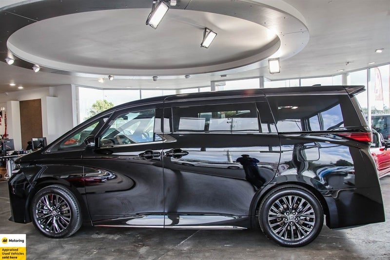 2025 Toyota Vellfire 2.4T/4WD/PILOT SEATS/, photo 3