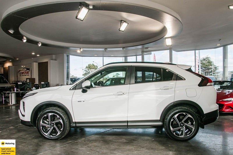 2022 Mitsubishi Eclipse Cross XLS PHEV (NZ New), photo 3