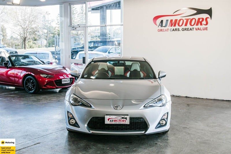 2012 Toyota 86 GT, photo 2