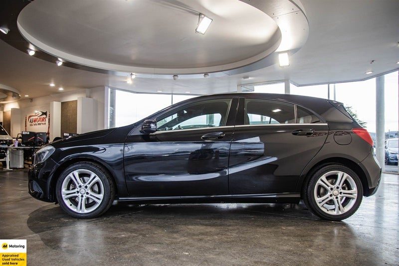 2013 Mercedes-Benz A 180 Low KMS!, photo 3