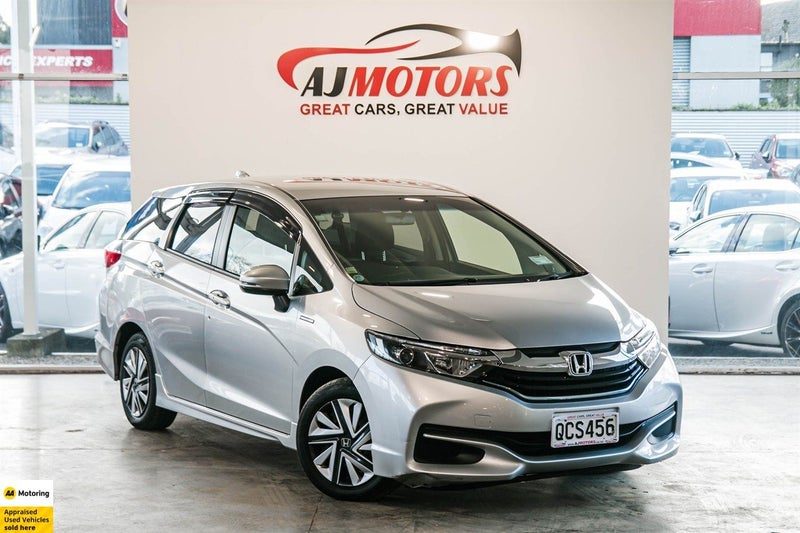 2016 Honda Shuttle 1.5L Hybrid / Push Start