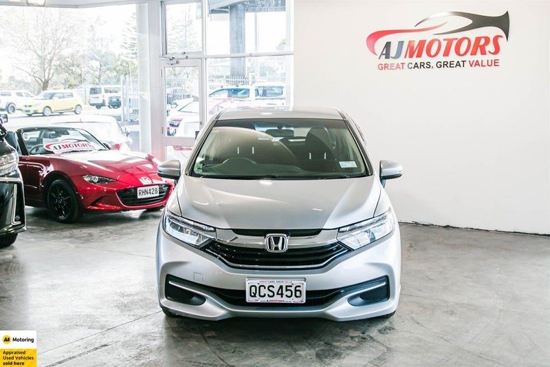 2016 Honda Shuttle 1.5L Hybrid / Push Start, photo 2
