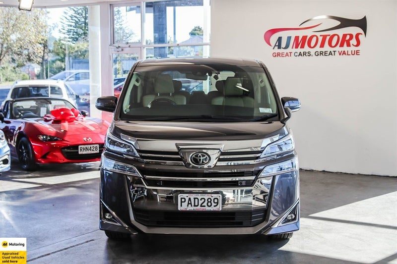 2020 Toyota Vellfire 3.5L / Pilot Seats / 7 Seater, photo 2