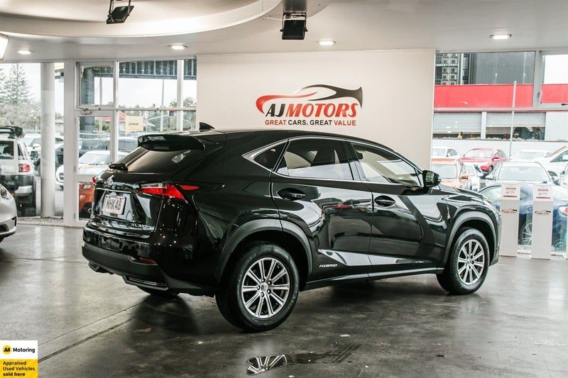 2015 Lexus NX 300h HYBRID LEATHER, photo 3