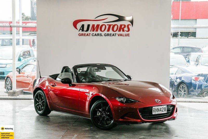 2022 Mazda MX-5 Roadster / Manual