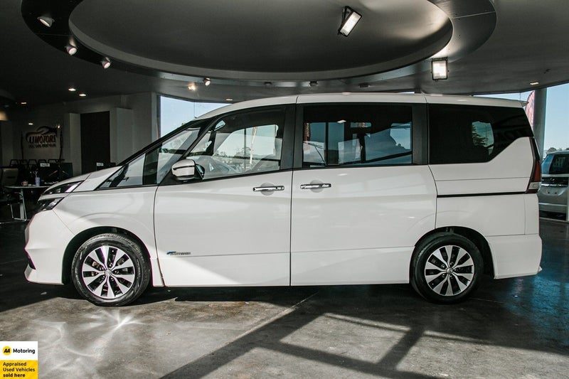 2017 Nissan Serena Highway Star, photo 3