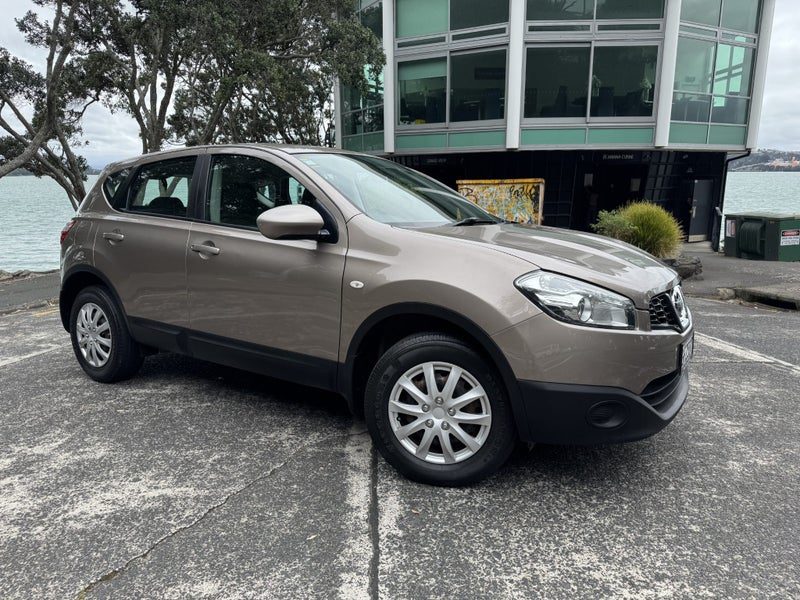 2012 Nissan Qashqai St, photo 2