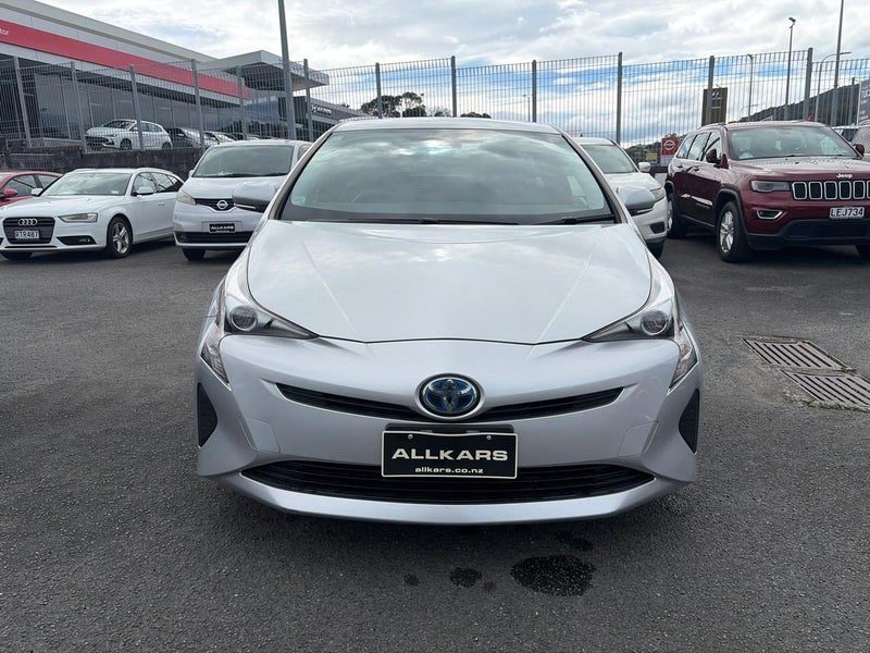 2017 Toyota Prius Hybrid 1.8, photo 2