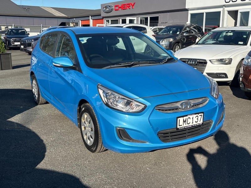 2018 Hyundai Accent HATCH, photo 3
