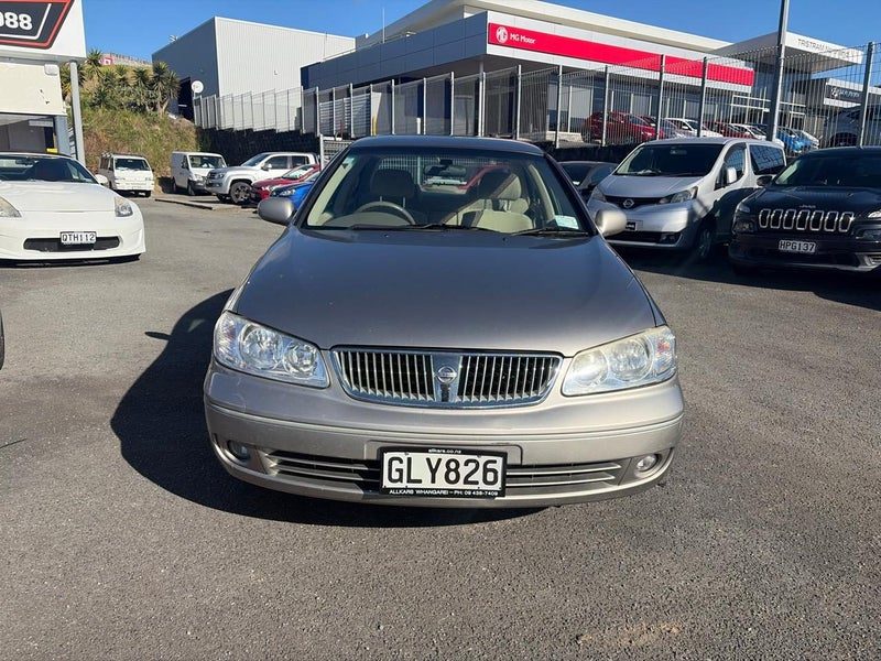2005 Nissan Bluebird Sylphy, photo 2
