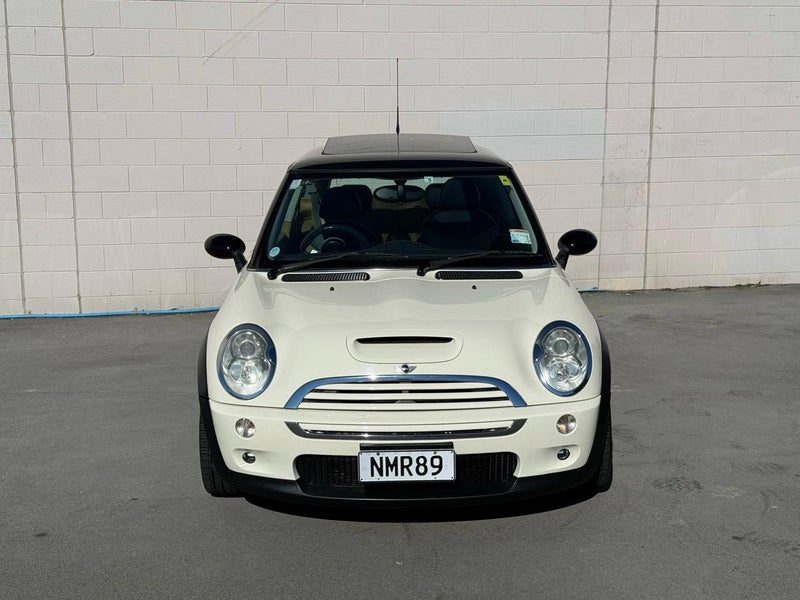 2006 MINI Cooper S, photo 2