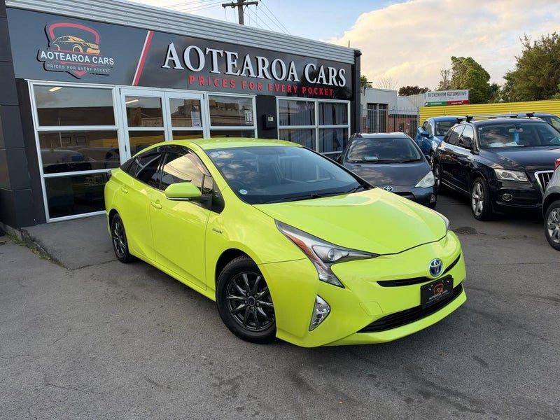 2016 Toyota Prius New Shape / Super Nice & Tidy