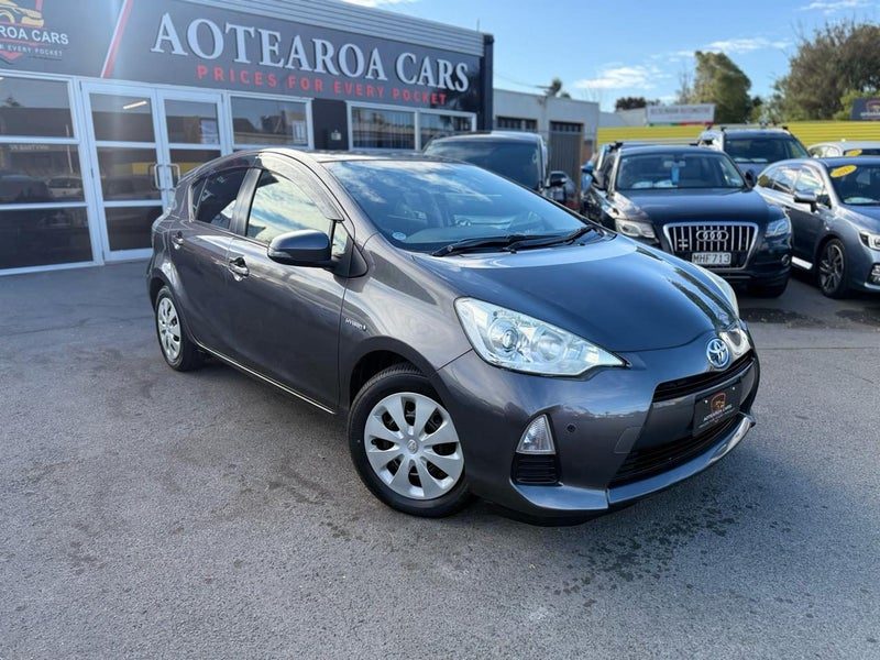 2013 Toyota Aqua Hybrid / Push Button Start