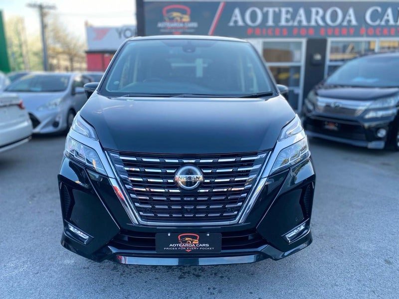 2020 Nissan Serena New Shape / Hybrid / 8 Seater, photo 2