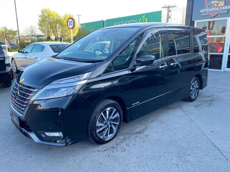 2020 Nissan Serena New Shape / Hybrid / 8 Seater, photo 3