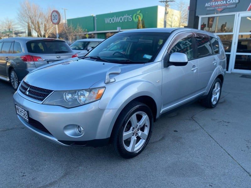 2006 Mitsubishi Outlander 7 Seater, photo 3