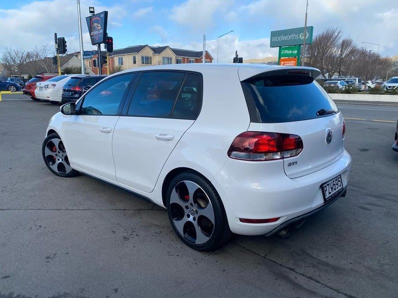 2013 Volkswagen Golf GTI, photo 2