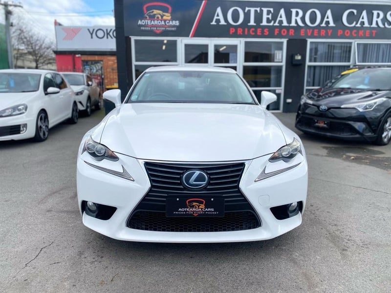 2013 Lexus IS300H Super Nice & Tidy, photo 2